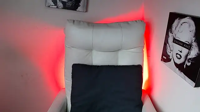 SamanthaRoldaan online show from 02/01/25, 05:26