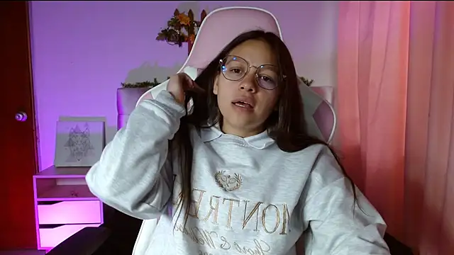 SamanthaRoldaan online show from 02/13/25, 08:45