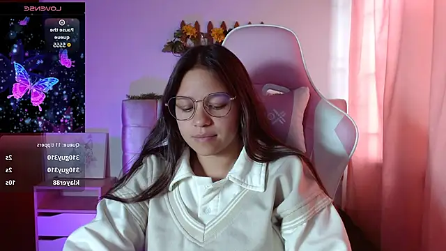 SamanthaRoldaan online show from 02/22/25, 09:04