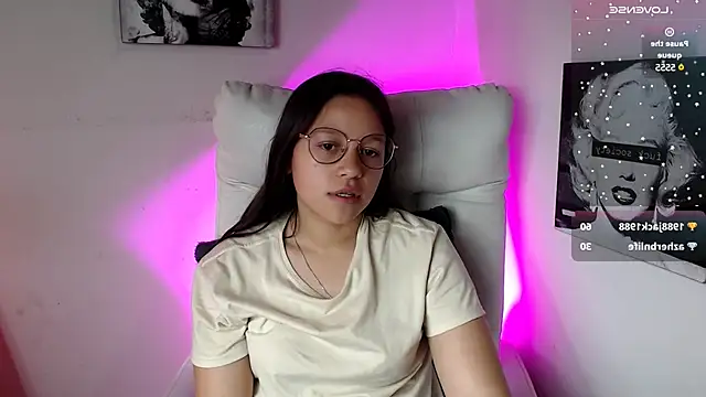 SamanthaRoldaan online show from 03/08/25, 08:25