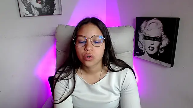 SamanthaRoldaan online show from 03/17/25, 05:27