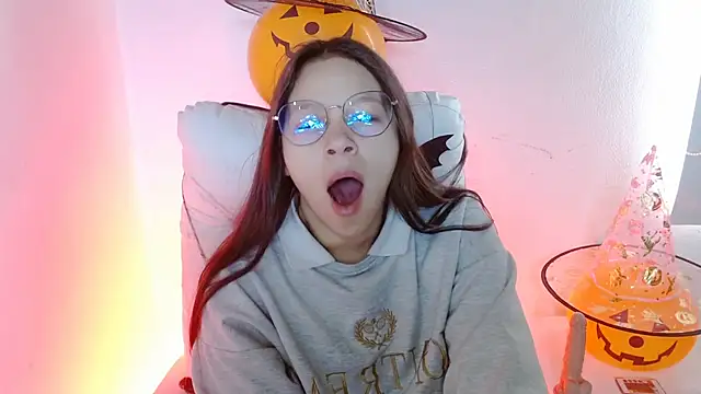 SamanthaRoldaan online show from 10/20/25, 02:17