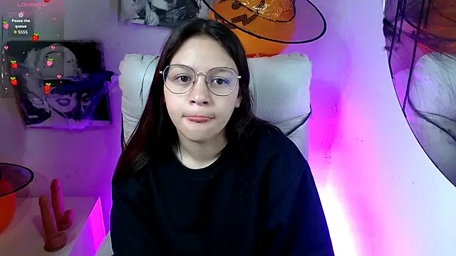 SamanthaRoldaan online show from 10/21/25, 02:29