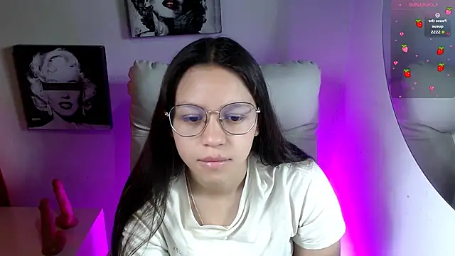 SamanthaRoldaan online show from 11/15/25, 02:57