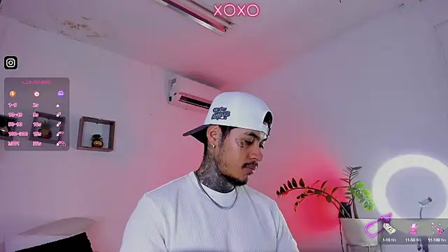 JordanSmiith  online show from 01/25/25, 08:31