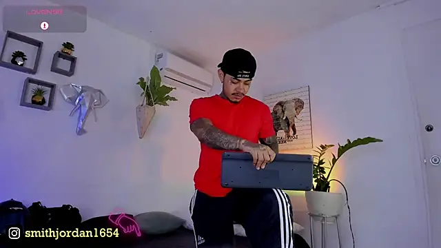 JordanSmiith  online show from 03/18/25, 08:26