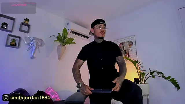 JordanSmiith  online show from 03/22/25, 08:37