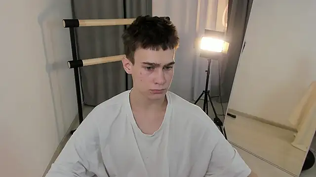 Kevin Kesi online show from 11/17/25, 04:24