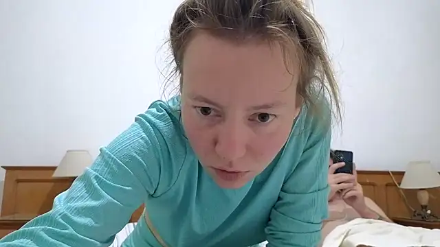 Snapshot of Jony_Marta chatting on 02/17/25, 10:36 Jony Marta online show from 02/17/25, 10:36