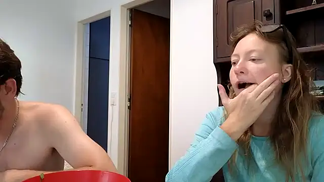 Snapshot of Jony_Marta chatting on 02/21/25, 07:21 Jony Marta online show from 02/21/25, 07:21