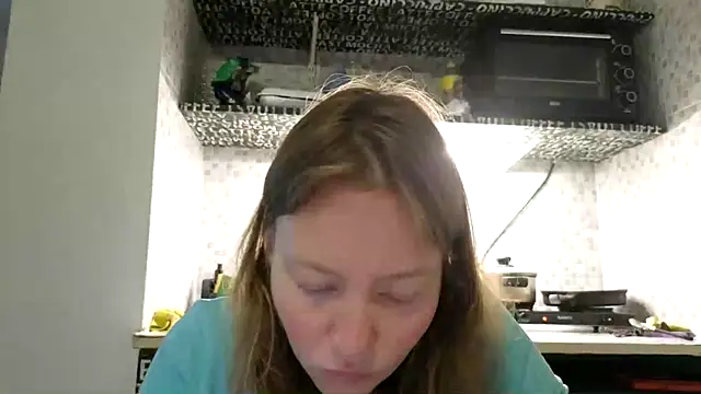 Snapshot of Jony_Marta chatting on 03/04/25, 07:54 Jony Marta online show from 03/04/25, 07:54