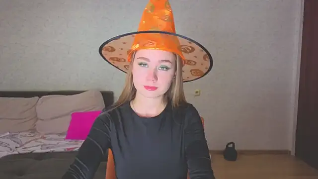 Snapshot of natali2550 chatting on 10/28/25, 06:39 natali2550 online show from 10/28/25, 06:39