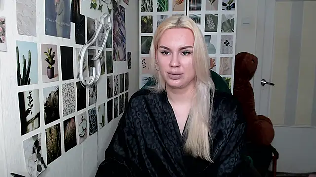 CapriScorpion online show from 10/23/25, 01:10