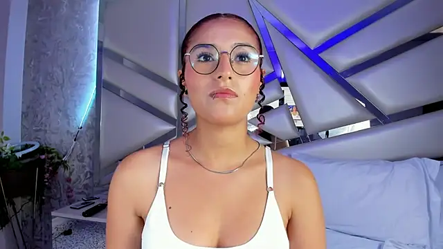 Miia002 online show from 03/11/25, 07:25