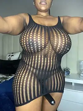 Snapshot of Bustygoddess32 chatting on 10/20/25, 11:49 Bustygoddess32 online show from 10/20/25, 11:49