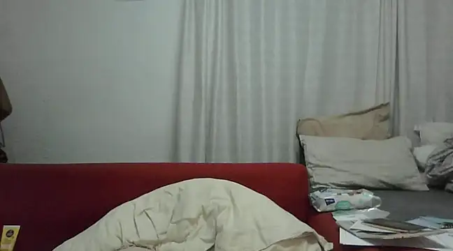 Snapshot of Sexxybella27 chatting on 01/21/25, 08:21 Sexxybella27 online show from 01/21/25, 08:21