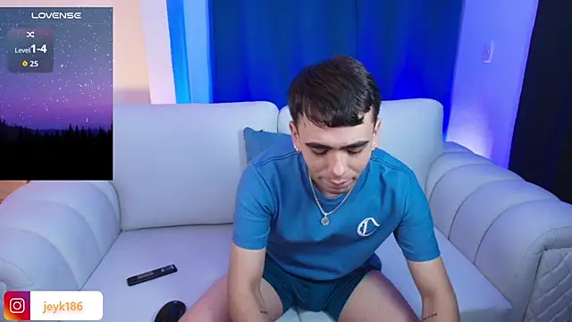 Snapshot of Jey_keler1 chatting on 10/26/25, 05:46 Jey keler1 online show from 10/26/25, 05:46