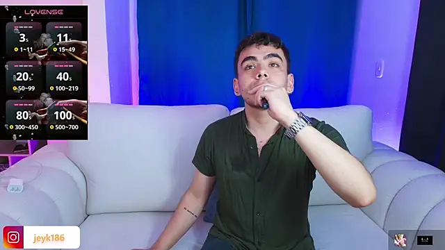 Snapshot of Jey_keler1 chatting on 11/22/25, 04:00 Jey keler1 online show from 11/22/25, 04:00