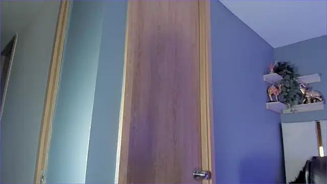 Bambi gurl online show from 11/12/25, 10:09