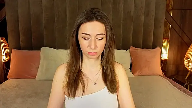 Snapshot of KimmmLi chatting on 10/30/25, 01:56 KimmmLi online show from 10/30/25, 01:56