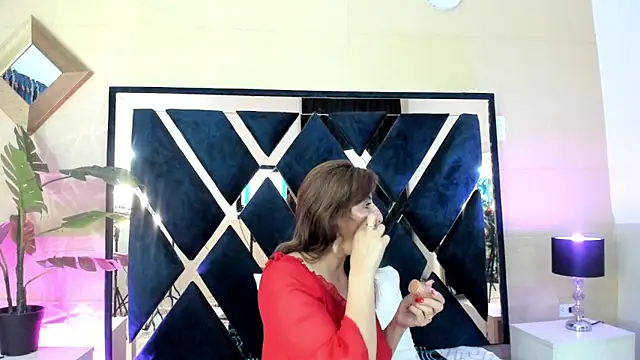 eva loreti online show from 10/25/25, 03:47