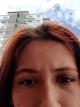 julieth love  online show from 11/16/25, 06:02