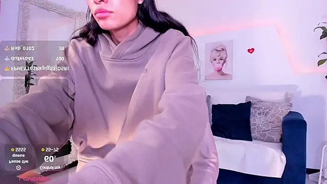 Kim ev online show from 03/11/25, 08:09