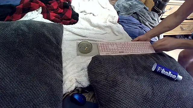 cdressupdiva online show from 12/14/24, 12:01