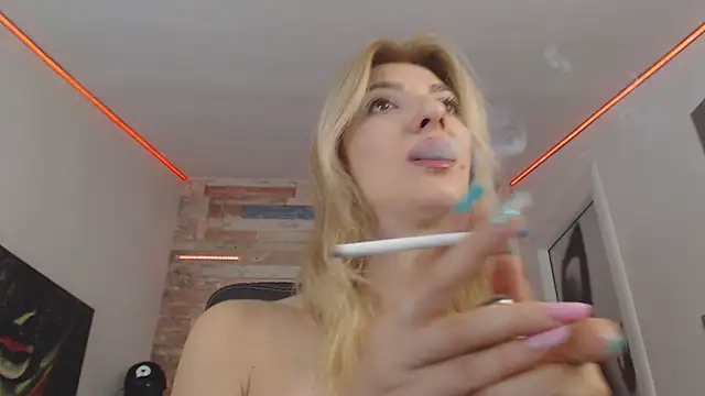 RileyLanna online show from 10/18/25, 03:20