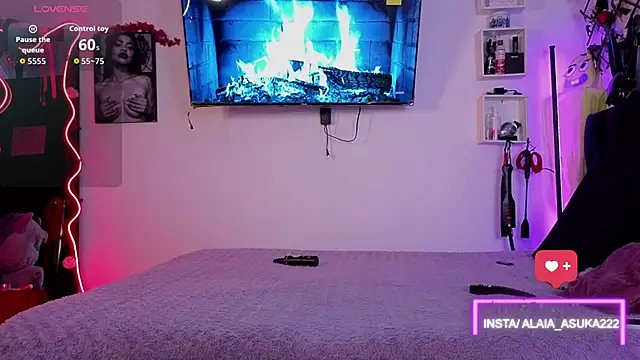 Alaia Asuka online show from 10/31/25, 12:22