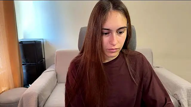 Snapshot of AliceKolltt chatting on 09/25/25, 09:13 AliceKolltt online show from 09/25/25, 09:13