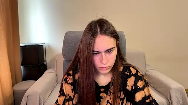 Snapshot of AliceKolltt chatting on 09/28/25, 07:58 AliceKolltt online show from 09/28/25, 07:58