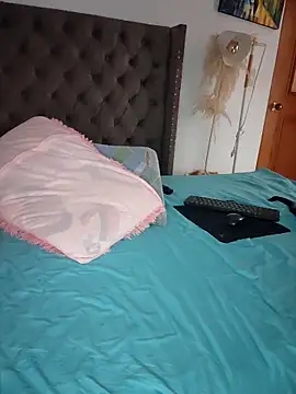 manuela star online show from 09/23/25, 09:40