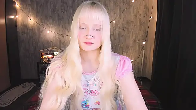 MariaMango online show from 11/23/25, 12:10