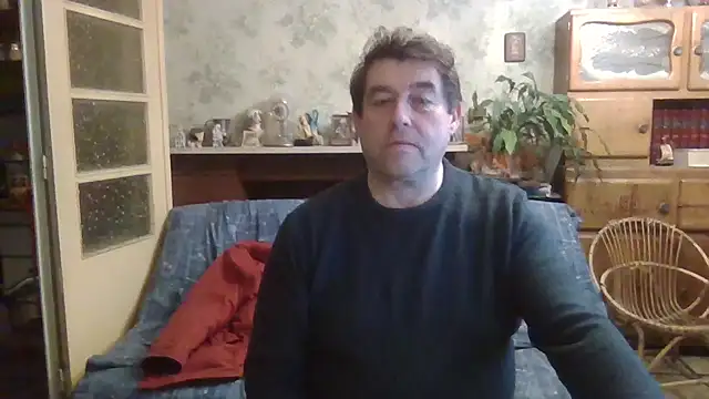 Snapshot of sympatrique chatting on 12/07/24, 04:03 sympatrique online show from 12/07/24, 04:03