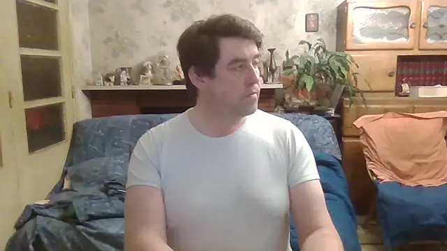 Snapshot of sympatrique chatting on 12/12/24, 08:10 sympatrique online show from 12/12/24, 08:10