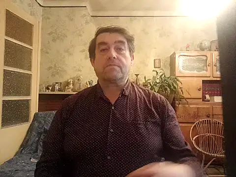 Snapshot of sympatrique chatting on 12/29/24, 03:24 sympatrique online show from 12/29/24, 03:24