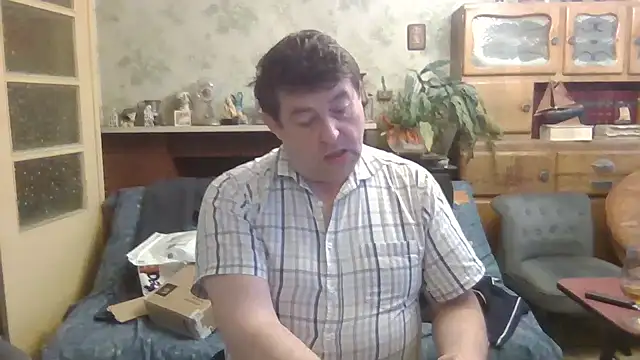 Snapshot of sympatrique chatting on 09/15/25, 04:40 sympatrique online show from 09/15/25, 04:40