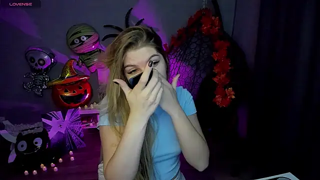 lily williamss online show from 10/14/25, 12:44