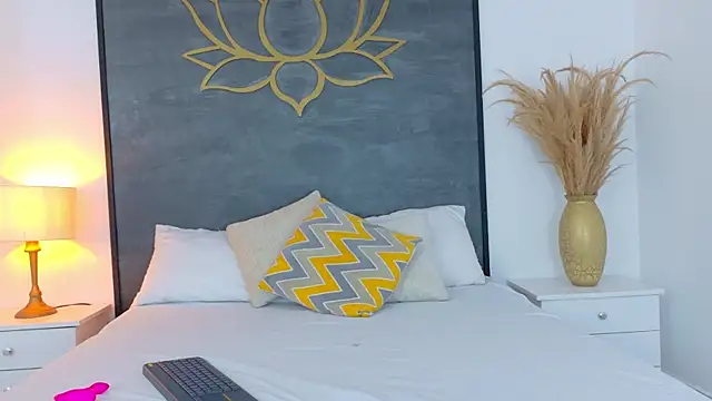 PamelaParrish online show from 09/17/25, 12:18