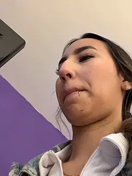 Snapshot of _Emma_Valka chatting on 11/01/25, 03:58 Emma Valka online show from 11/01/25, 03:58