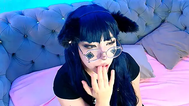 Snapshot of Purplee_Baby chatting on 03/03/25, 01:21 Purplee Baby online show from 03/03/25, 01:21