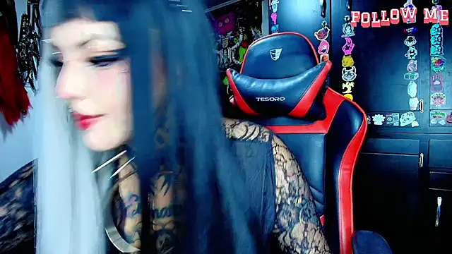 Snapshot of jannaink_ chatting on 11/13/25, 11:58 jannaink online show from 11/13/25, 11:58