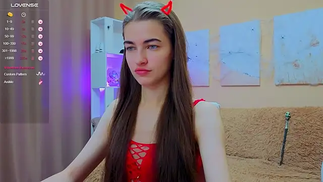 AstoriyaNight online show from 10/31/25, 04:13