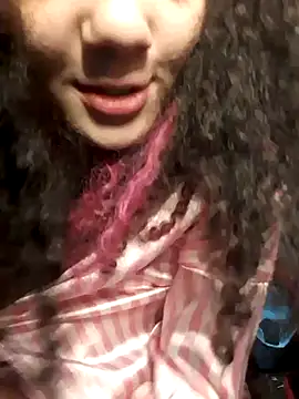 Snapshot of izumikarol chatting on 09/08/25, 02:27 izumikarol online show from 09/08/25, 02:27