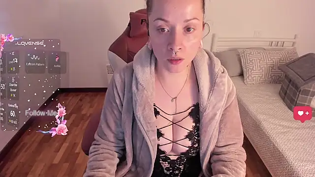 Snapshot of Domina_Deivis chatting on 11/18/25, 02:54 Domina Deivis online show from 11/18/25, 02:54