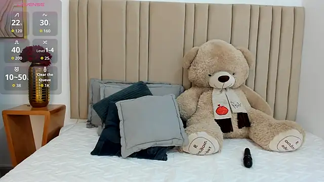 izadii online show from 10/30/25, 07:03