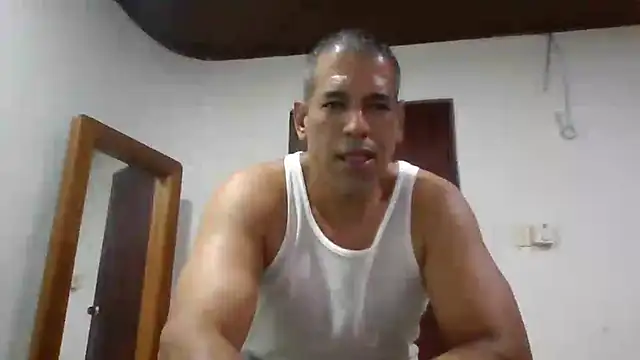 Snapshot of jackbigcock11 chatting on 09/22/25, 01:07 jackbigcock11 online show from 09/22/25, 01:07