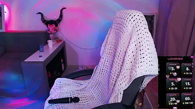 Snapshot of AmyBoop chatting on 11/11/25, 08:31 AmyBoop online show from 11/11/25, 08:31