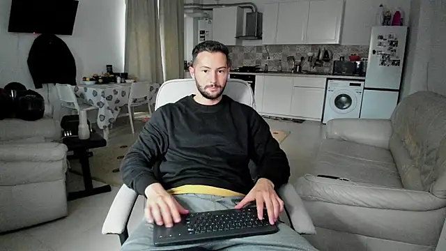 ZackFraser online show from 10/06/25, 02:03